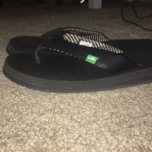 Sanuk sandals. Worn once’s